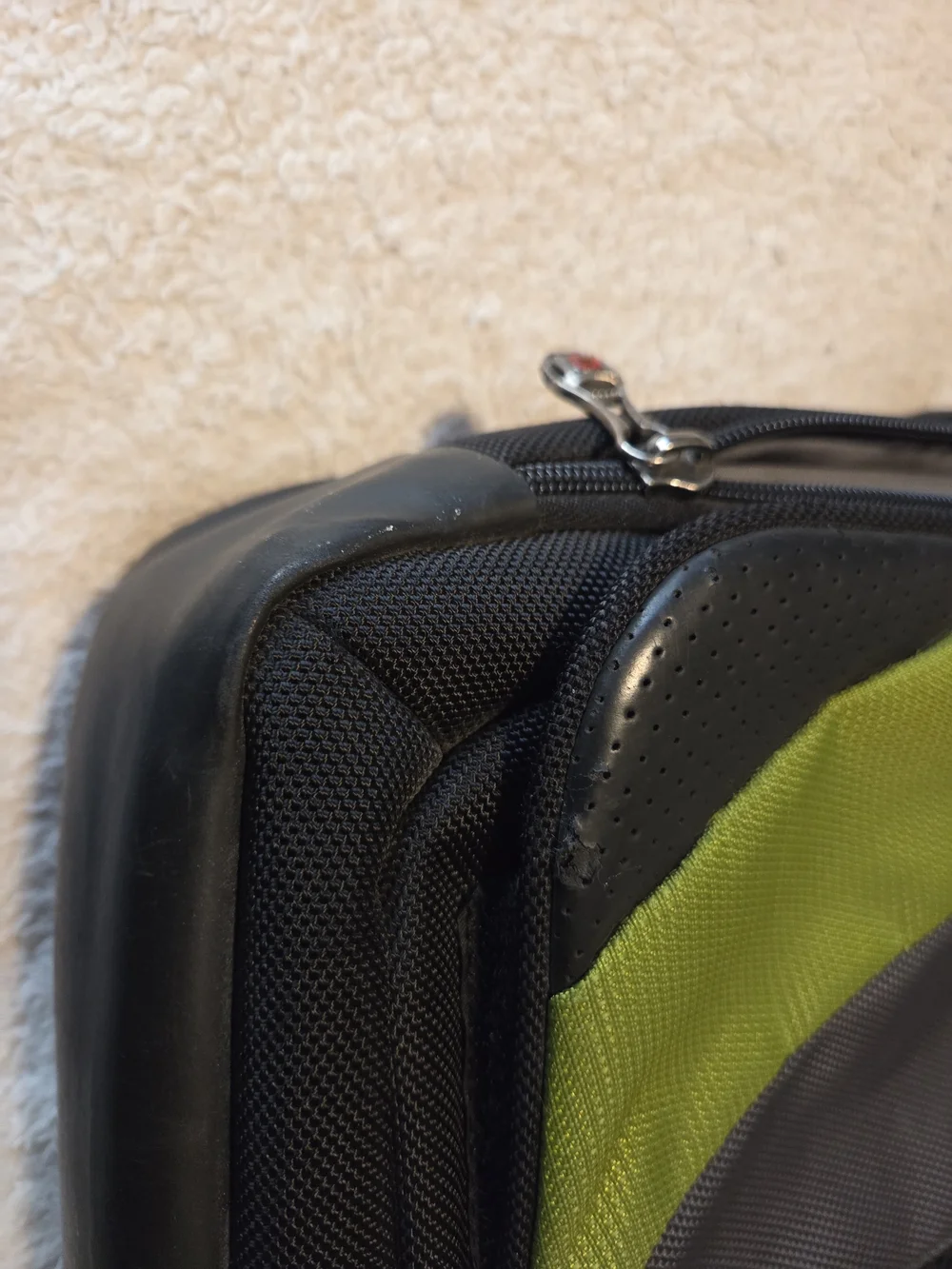 SwissGear Gray & Green Men’s Laptop Messenger Bag